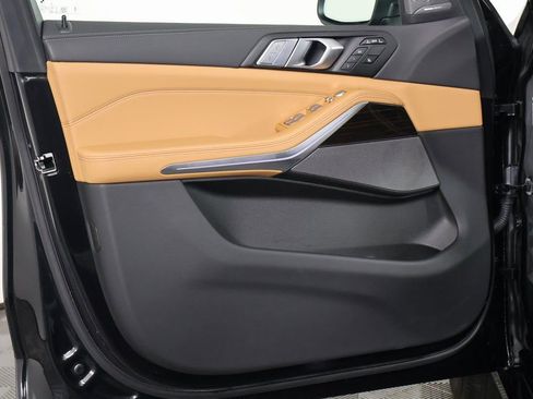 Used 2026 BMW X7 xDrive40i w/ Premium Package image 13