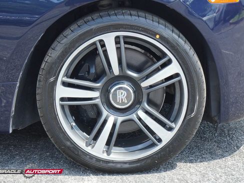Used 2015 Rolls-Royce Wraith image 9