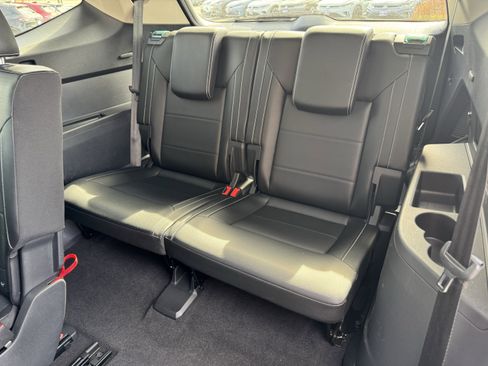 Certified 2023 Volkswagen Atlas SE w/ Panoramic Sunroof Package image 37