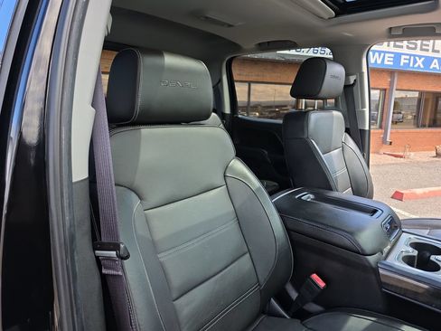 Used 2015 GMC Sierra 2500 Denali w/ Duramax Plus Package AWD/4WD image 31
