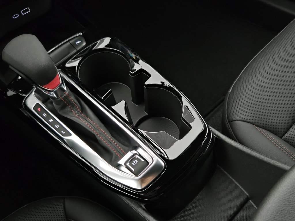New 2026 Chevrolet Trax RS w/ Sunroof Package FWD image 21