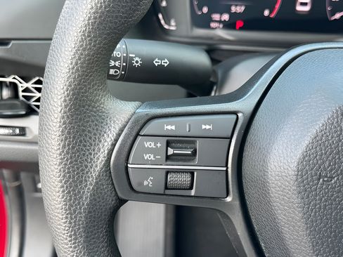 Used 2023 Honda Accord LX image 16