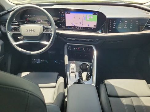 Used 2025 Audi Q5 Prestige AWD/4WD image 2
