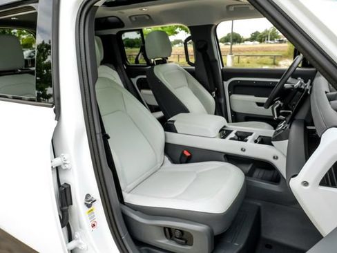 Used 2026 Land Rover Defender 110 S AWD/4WD image 47