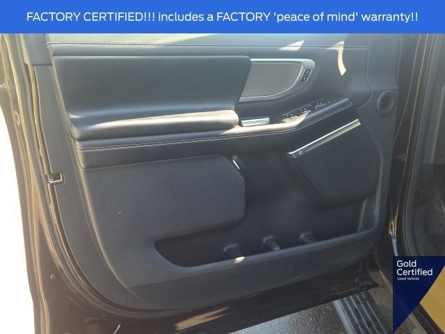 Used 2025 Ford Expedition Platinum AWD/4WD image 32