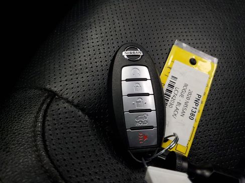 Used 2020 Nissan Rogue SL AWD/4WD image 27
