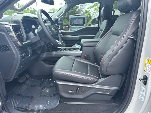 New 2026 Ford F250 Lariat w/ Black Appearance Package AWD/4WD image 10