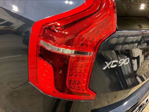 Certified 2024 Volvo XC90 B6 Ultimate AWD/4WD image 34