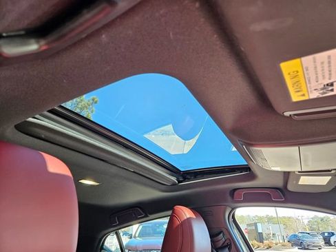 Used 2025 MAZDA MAZDA3 Hatchback w/Premium Plus Pkg image 20