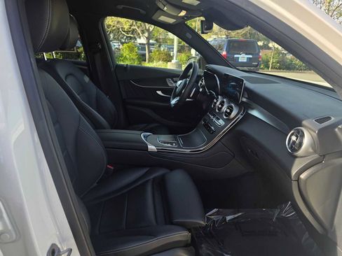 Used 2022 Mercedes-Benz GLC 300 GLC 300 image 11