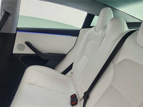 Used 2025 Tesla Model 3 Performance image 29