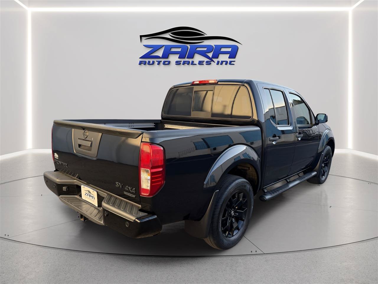 Used 2020 Nissan Frontier SV w/ Midnight Edition Floor Mats AWD/4WD image 6