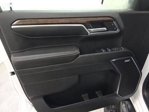 Used 2024 GMC Sierra 1500 Elevation w/ Elevation Premium Package image 10