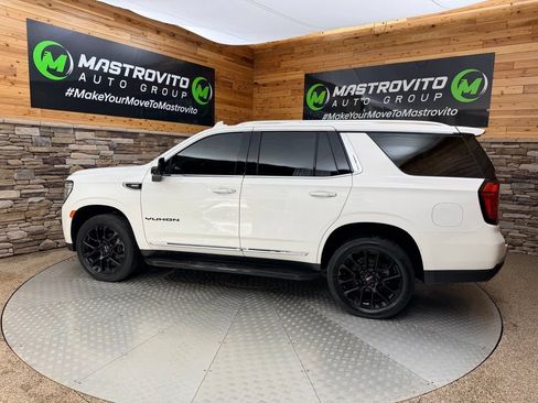 Used 2023 GMC Yukon SLT w/ SLT Premium Package AWD/4WD image 5