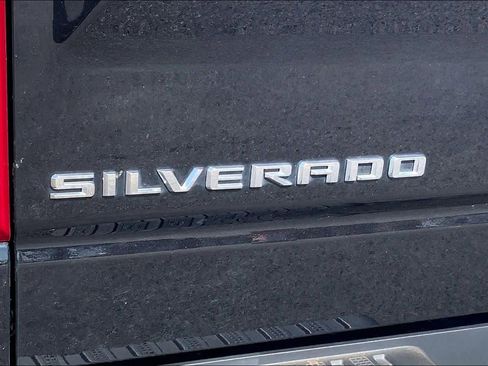Used 2021 Chevrolet Silverado 1500 LT AWD/4WD image 10