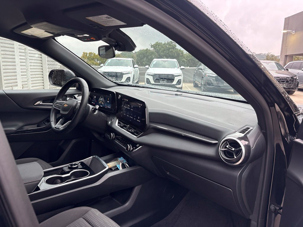 Used 2026 Chevrolet Equinox LT FWD image 20