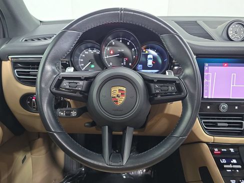 Certified 2024 Porsche Macan w/ Premium Plus Package AWD/4WD image 14