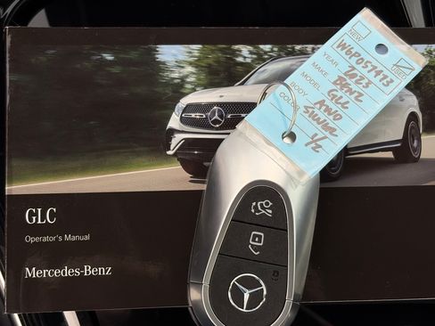 Used 2023 Mercedes-Benz GLC 300 4MATIC image 37