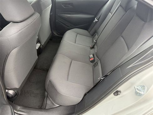 Used 2025 Toyota Corolla LE image 20