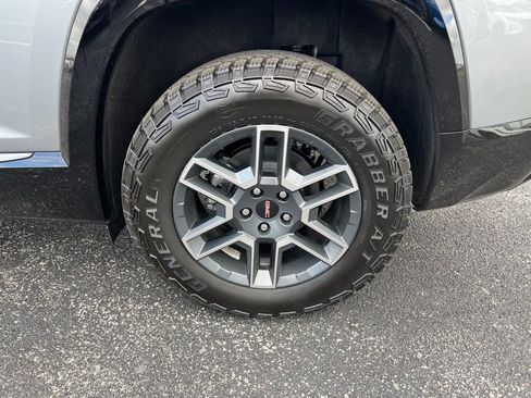 Used 2026 GMC Terrain AT4 w/ Convenience Package III image 40