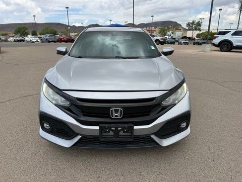 Used 2018 Honda Civic EX image 2