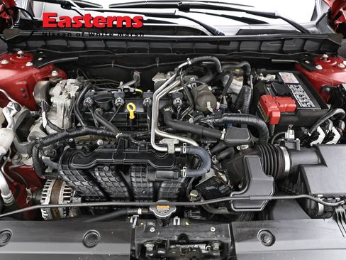 Used 2023 Nissan Altima 2.5 SR w/ SR Premium Package FWD image 7