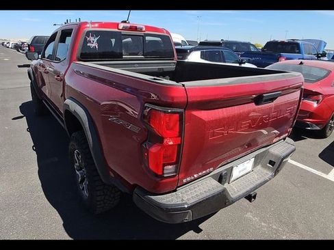Used 2024 Chevrolet Colorado ZR2 w/ ZR2 Convenience Package III image 4