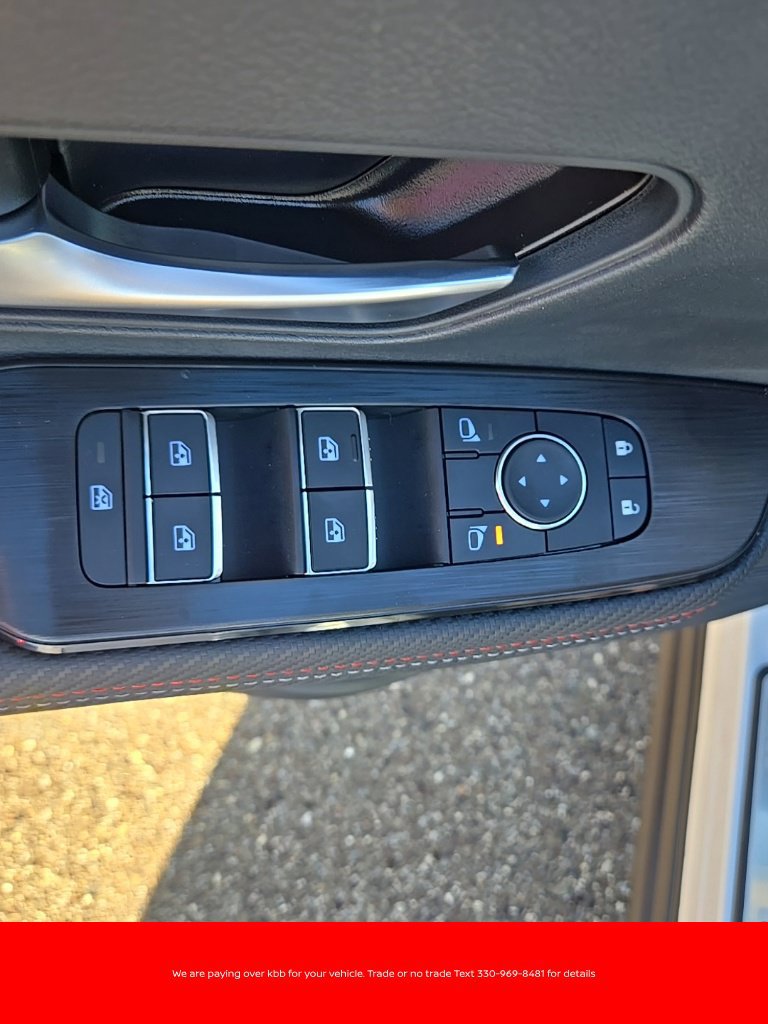 New 2026 Nissan Kicks SR w/ SR Premium Package AWD/4WD image 10