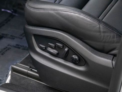 Certified 2024 Porsche Cayenne image 16