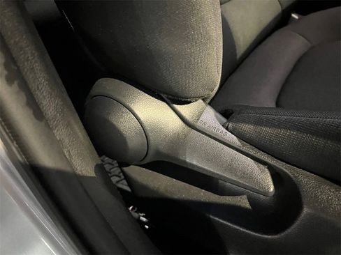 Used 2023 Toyota Corolla Cross LE image 15