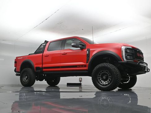 Used 2024 Ford F250 Lariat w/ Lariat Ultimate Package AWD/4WD image 3