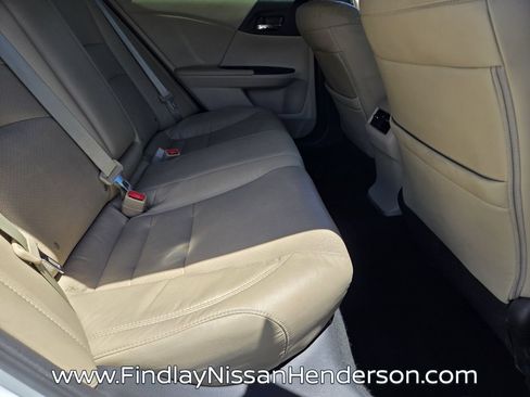 Used 2017 Honda Accord EX-L image 15