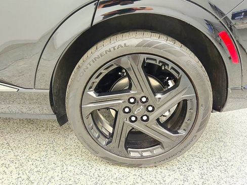 Used 2024 Chevrolet Equinox EV RS AWD/4WD image 9