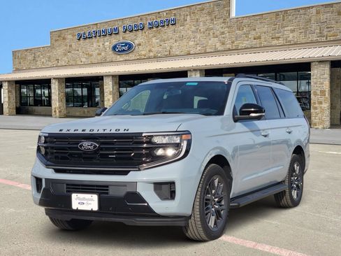 New 2026 Ford Expedition Platinum w/ Stealth Appearance Package image 2