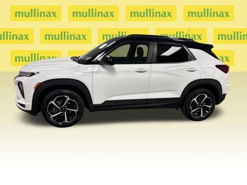 Used 2022 Chevrolet TrailBlazer RS w/ Sun and Liftgate Package image 8