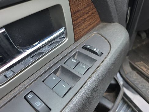 Used 2014 Ford F150 Lariat w/ Equipment Group 502A Luxury AWD/4WD image 21