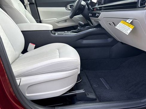 New 2025 Kia Sorento S w/ Panoramic Sunroof Package image 13