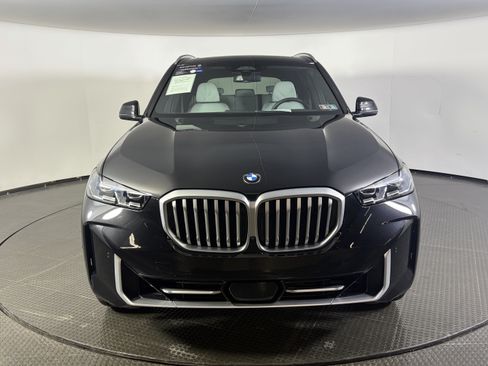 Certified 2026 BMW X5 xDrive40i AWD/4WD image 2