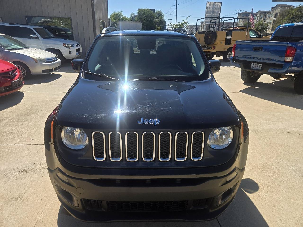 Used 2016 Jeep Renegade Latitude w/ Cold Weather Group AWD/4WD image 2