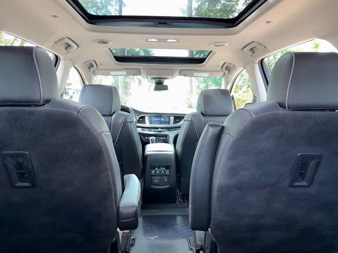 Used 2020 Buick Enclave Avenir w/ Avenir Technology Package AWD/4WD image 36