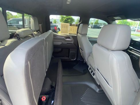 Used 2024 Chevrolet Silverado 1500 LT w/ Z71 Off-Road Package AWD/4WD image 27