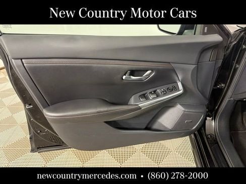 Used 2021 Nissan Sentra SR w/ SR Premium Package FWD image 12