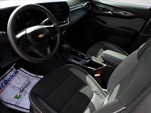 Used 2025 Chevrolet TrailBlazer LT AWD/4WD image 10