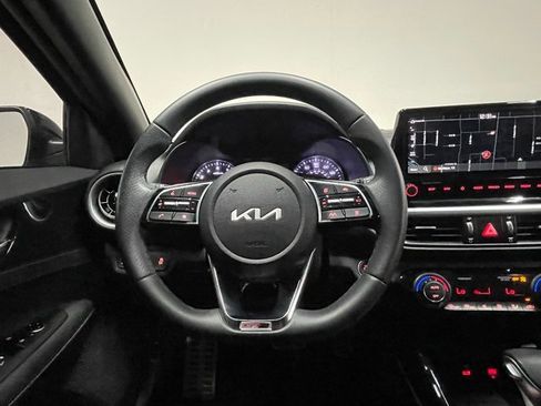 Used 2024 Kia Forte GT-Line w/ GT-Line Premium Package image 11