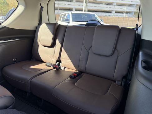 Certified 2024 INFINITI QX80 Premium Select w/ Cargo Package image 17