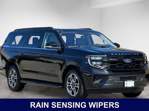 Used 2025 Ford Expedition Max Active AWD/4WD image 8