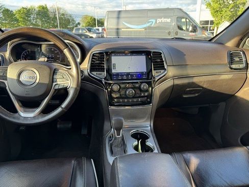 Used 2019 Jeep Grand Cherokee Overland image 17