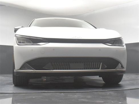 Used 2024 Kia EV6 Wind w/ Wind Technology Package image 35