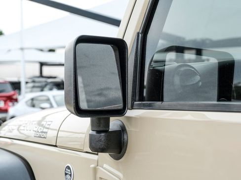 Used 2016 Jeep Wrangler Unlimited Sport AWD/4WD image 38