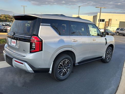 New 2026 Nissan Armada SL w/ Captain's Chari Seat Package RWD image 5